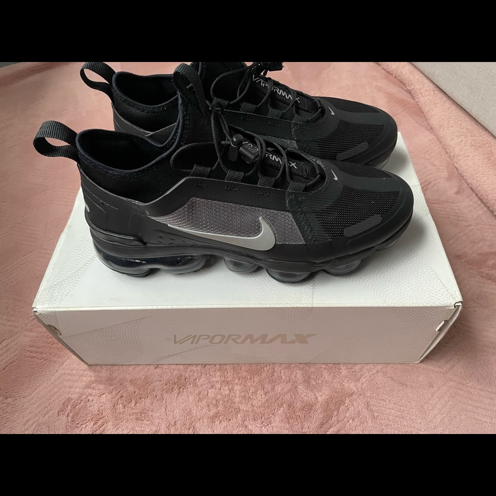 Womens Nike Vapormax Utility size 7